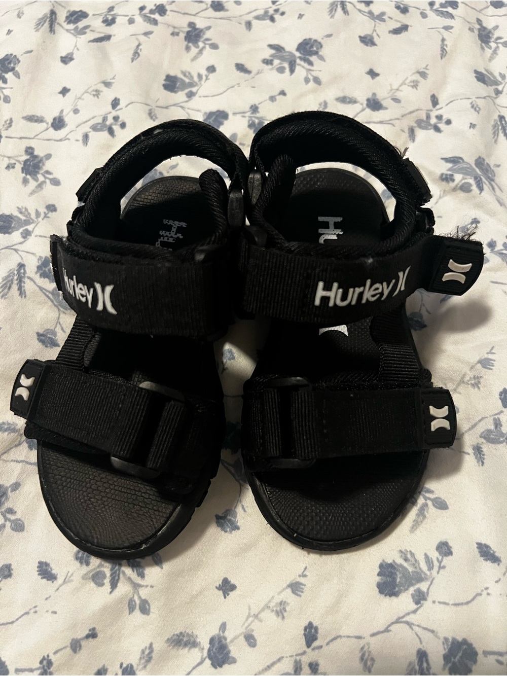 Hurley Black Kids Adjustable Hook-and-Loop Sandals